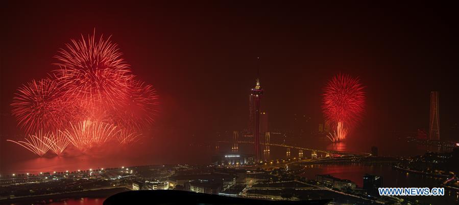 Macau e Zhuhai realizam em conjunto espetáculos de fogos de artifício