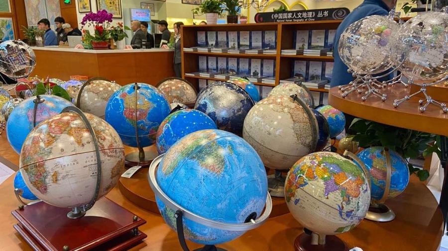 Primeira livraria especializada em mapas abre em Beijing