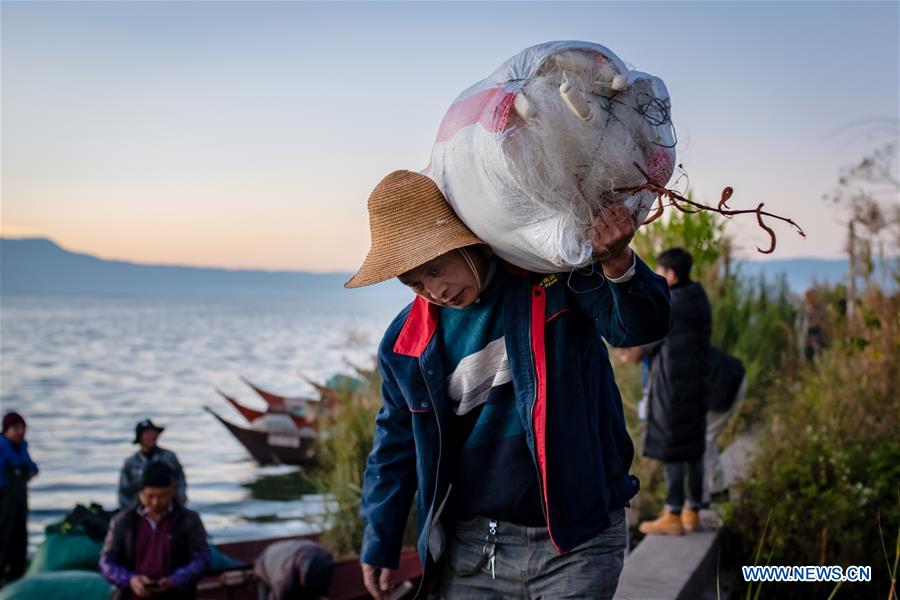 Yunnan: proibição de pesca suspensa temporariamente no lago Xingyun