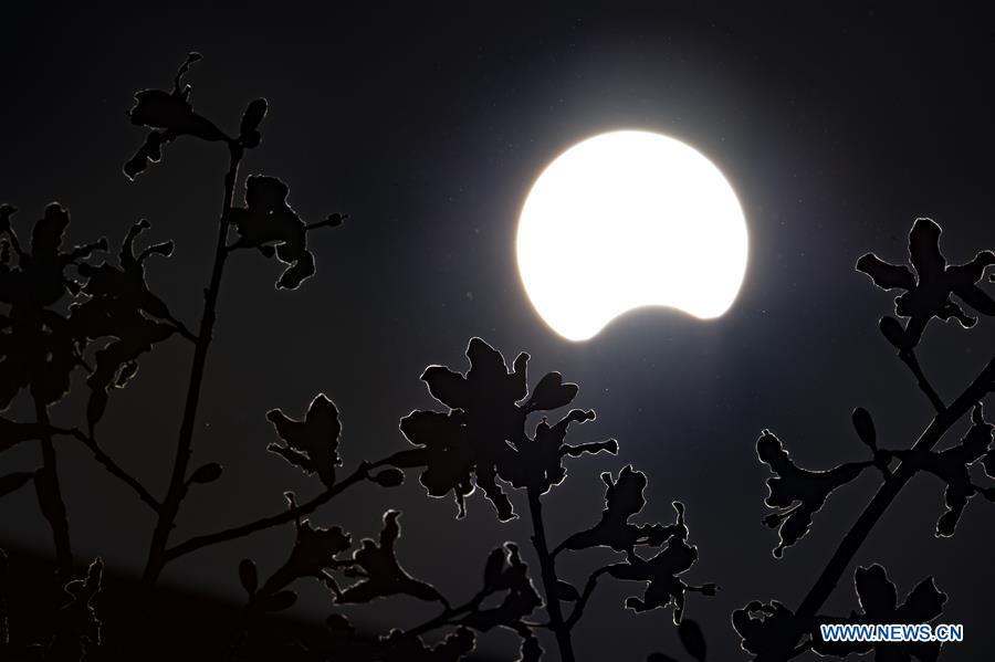 Galeria: eclipse solar parcial em Haikou