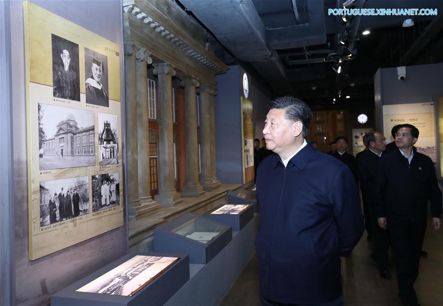 Xi visita campus de antiga universidade durante a guerra