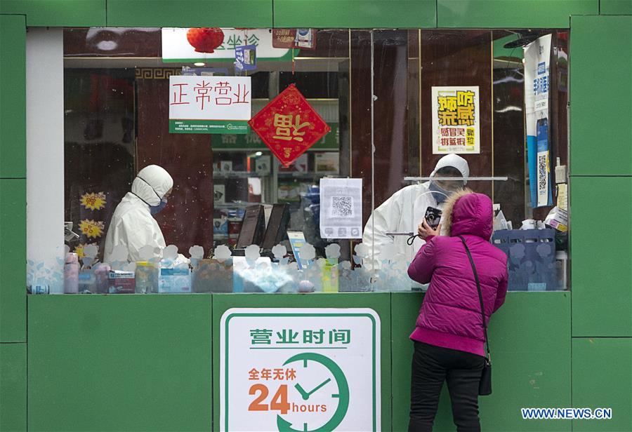 Residentes de Wuhan reduzem ou evitam atividades ao ar livre durante o feriado do Festival da Primavera