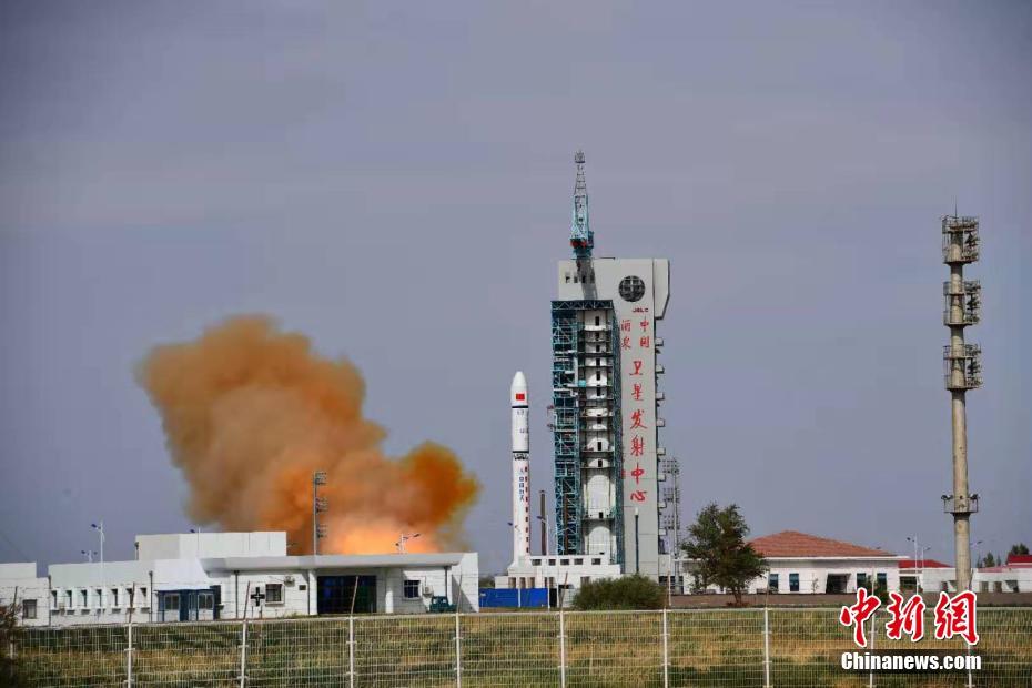 China envia dois satélites para órbita planejada