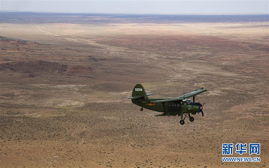 China: Força Aérea usada na recuperação de floresta da Mongólia Interior