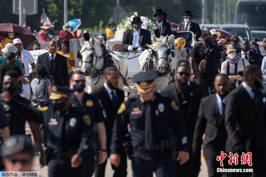 Funeral de George Floyd realiza-se em Houston