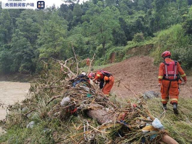 China lança resposta de emergência para regiões atingidas por enchentes

