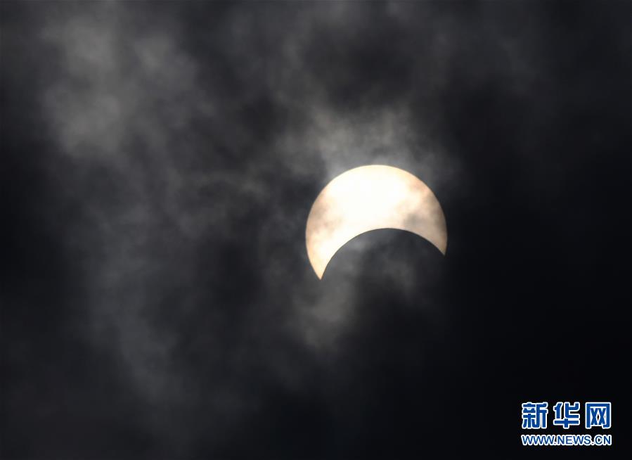 Eclipse solar com “anel de fogo” ocorre no domingo