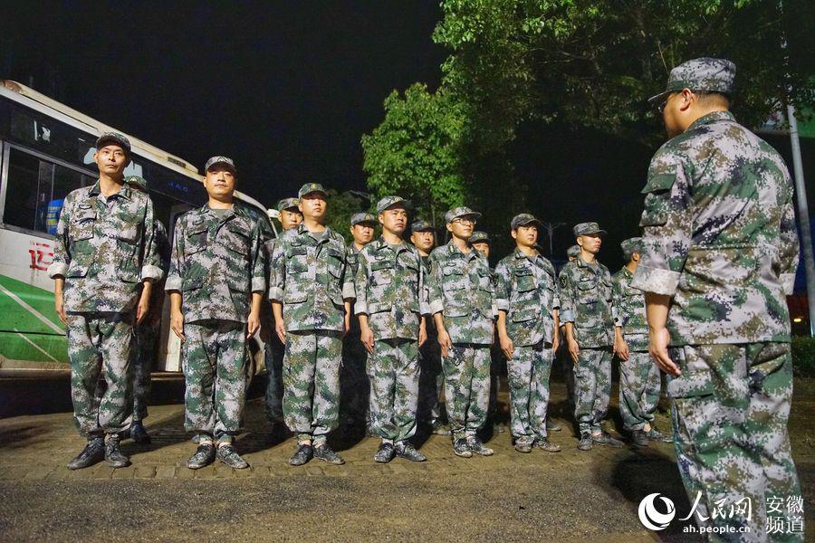 Província de Anhui constrói pontes flutuantes improvisadas em tempo recorde para garantir realização do vestibular chinês