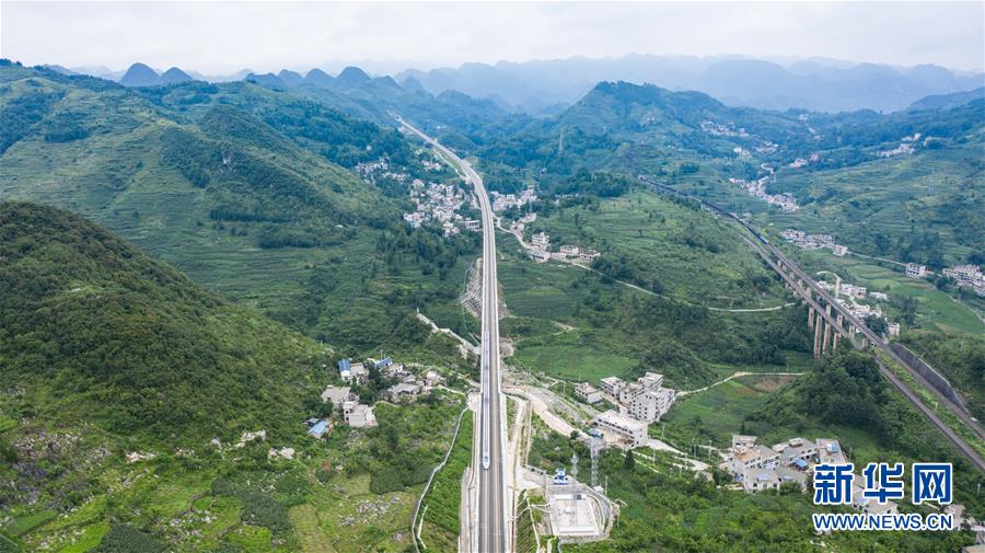 Trem-bala: inaugurado trajeto Anshun-Liupanshui