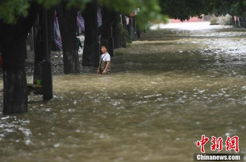 Anhui: templo em Chaohu destruído pelas cheias