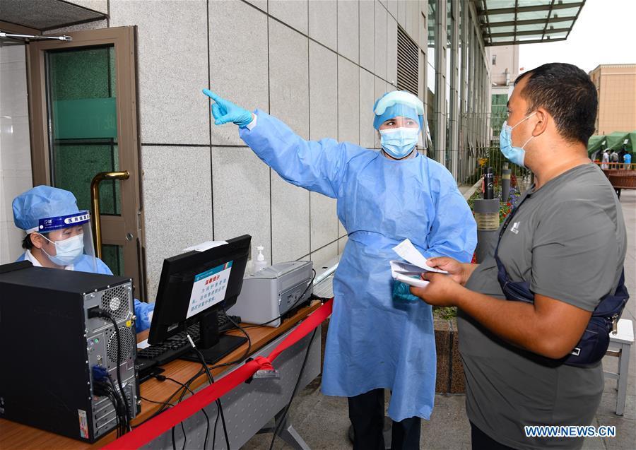 Urumqi toma medidas para responder às necessidades dos residentes em meio aos esforços para conter a Covid-19