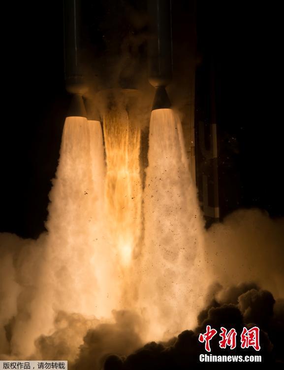 EUA lançam veículo espacial 