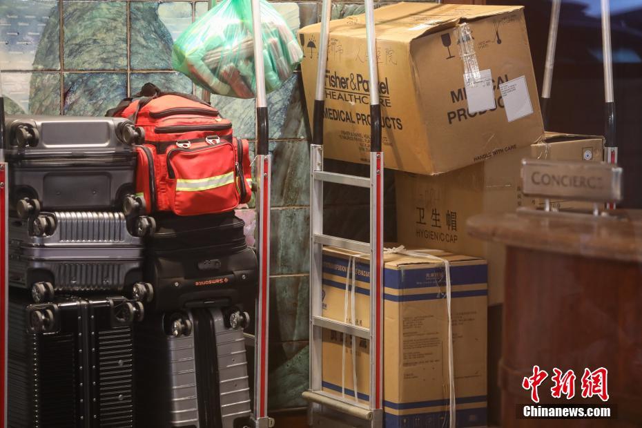 Sete membros da equipe de apoio da parte continental ao teste de ácido nucleico chegam a Hong Kong