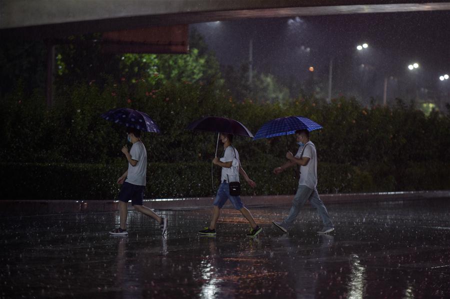 Chuva torrencial atinge Beijing