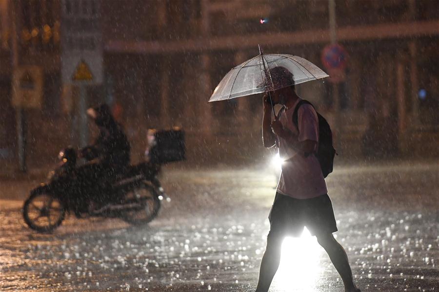 Chuva torrencial atinge Beijing