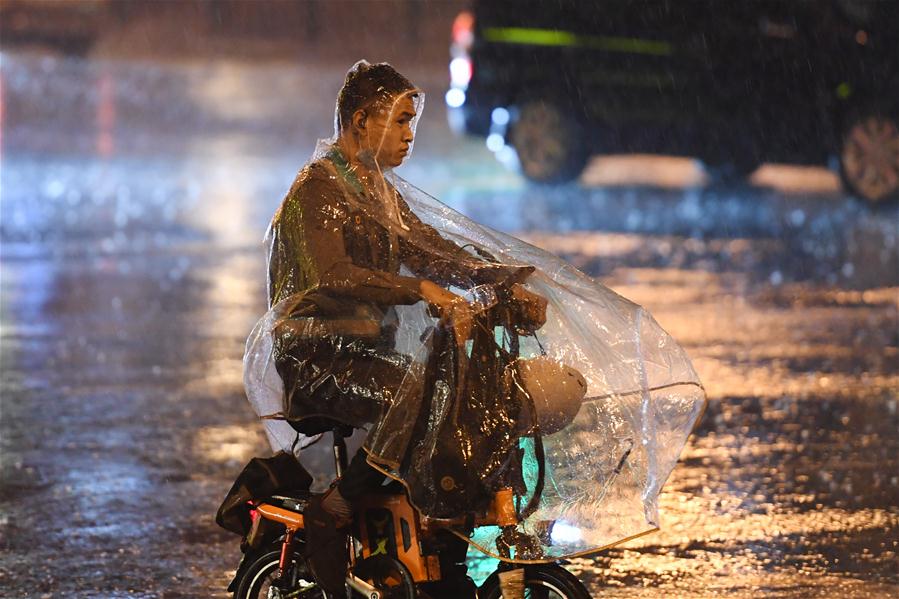 Chuva torrencial atinge Beijing