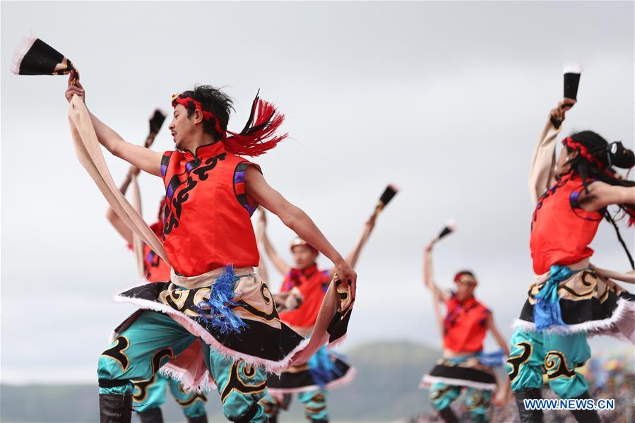 Galeria: Festival de Corrida de Cavalos Gesar em Gansu