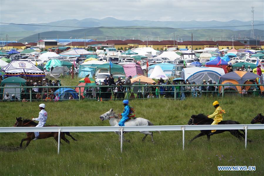 Galeria: Festival de Corrida de Cavalos Gesar em Gansu