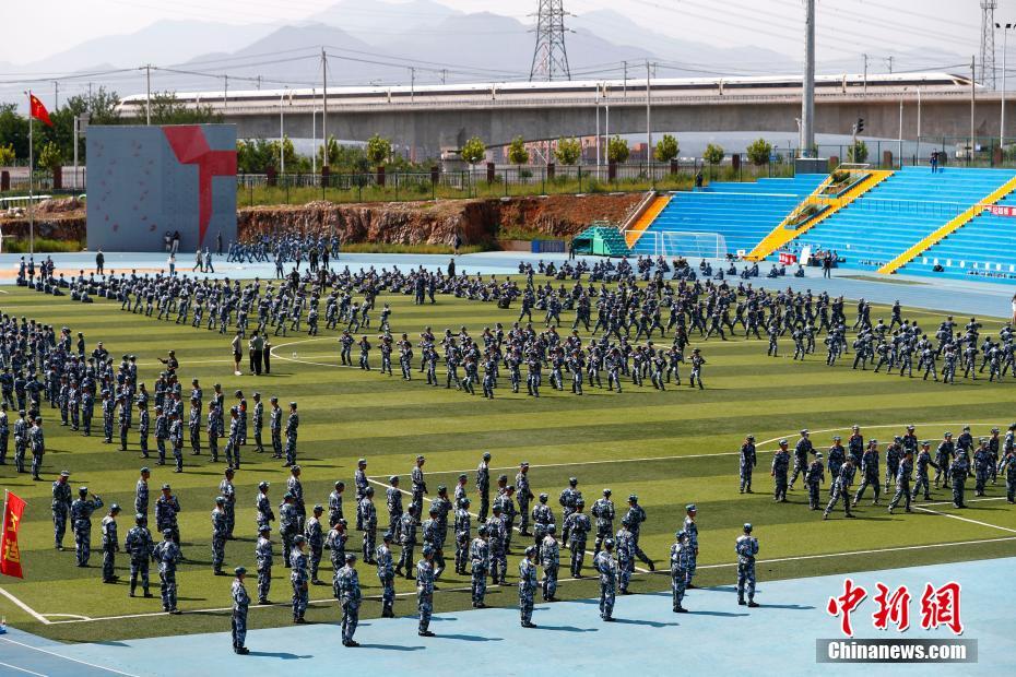 Mais de 600.000 estudantes universitários voltam a Beijing