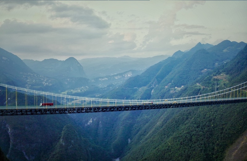 Ponte Siduhe sobre Autoestrada Shanghai-Chongqing em Hubei 