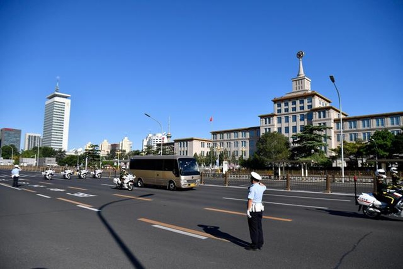 China realizará reunião para homenagear exemplos na luta contra COVID-19