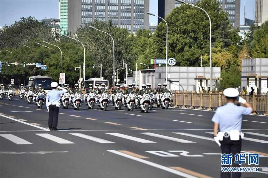 China homenageia individualidades na luta contra a Covid-19

