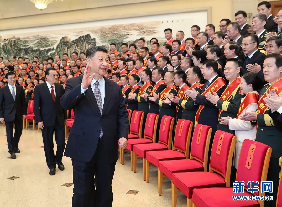 Xi se reúne com modelos exemplares na promoção da solidariedade militar-civil

