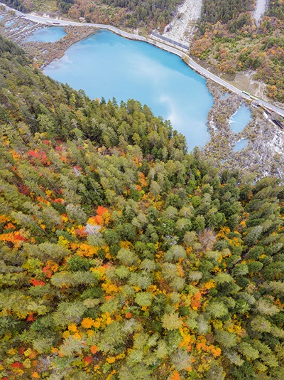 Galeria：paisagem outonal de Jiuzhaigou 