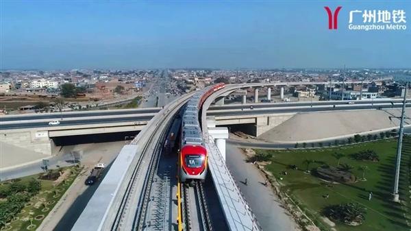 Paquistão: metrô da linha laranja em Lahore é oficialmente inaugurado