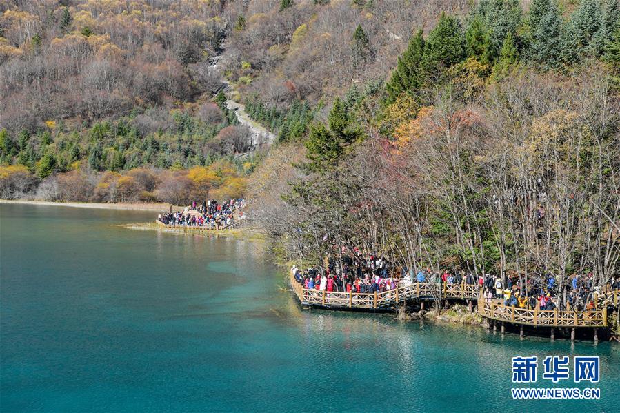 Reconstrução pós-desastre de Jiuzhaigou praticamente concluída