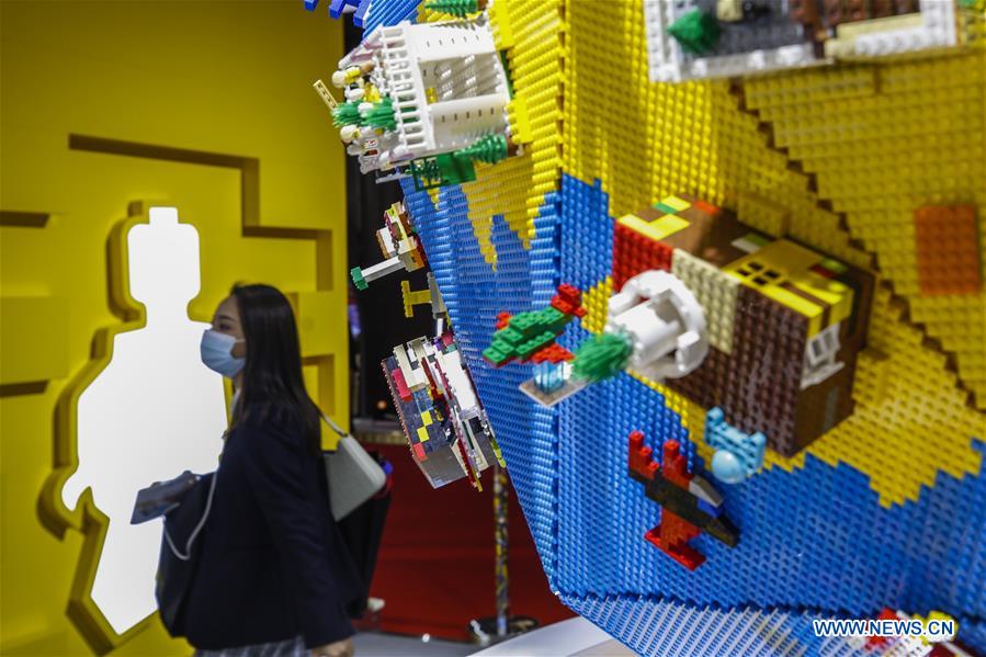 Grupo LEGO lança conjuntos de brinquedos inéditos na 3ª Feira Internacional de Importação da China