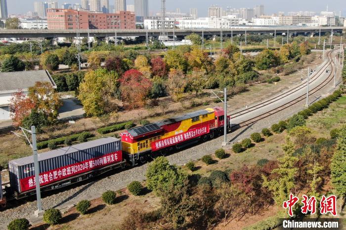 China transporta materiais de prevenção de pandemias para a Europa