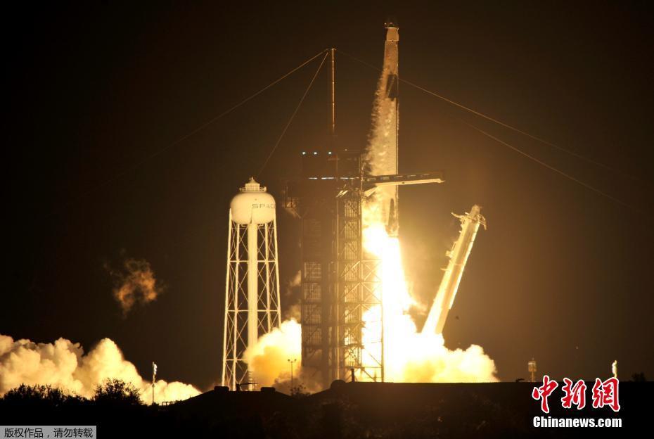 Space X lança cápsula Crew Dragon para Estação Espacial Internacional