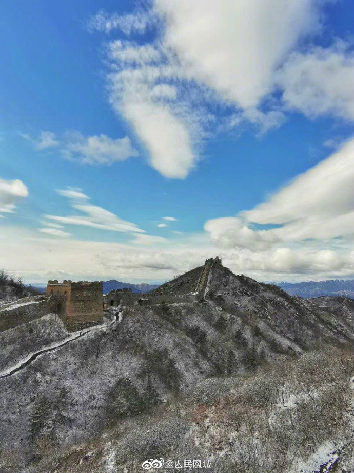 Grande Muralha Jinshanling recebe primeira neve de 2020