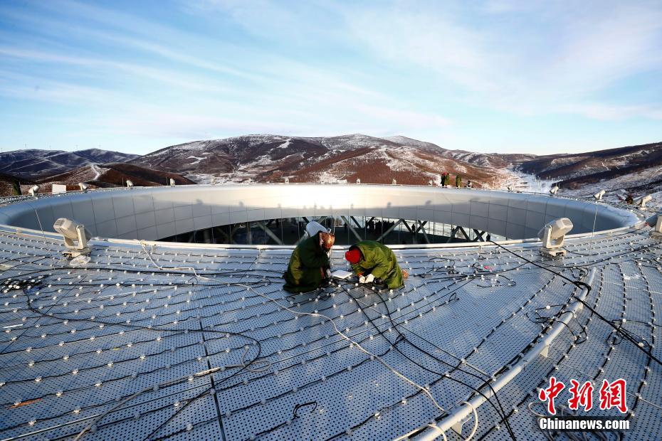 Galeria: construção do Centro Nacional de Esqui acelera para Jogos Olímpicos do Inverno