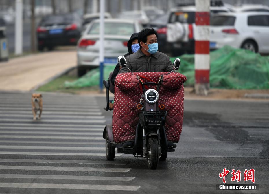 China emite alerta laranja conforme onda de frio congela o país

