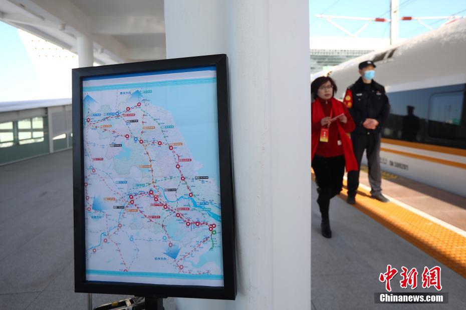 Galeria: ferrovia costeira de alta velocidade da China é inaugurada