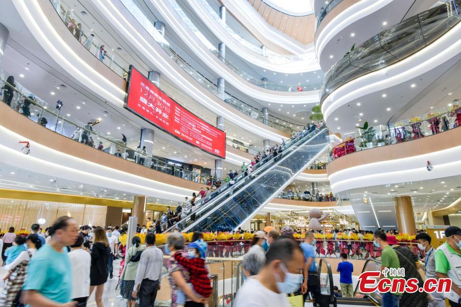 Galeria: novas lojas duty-free são inauguradas em Hainan