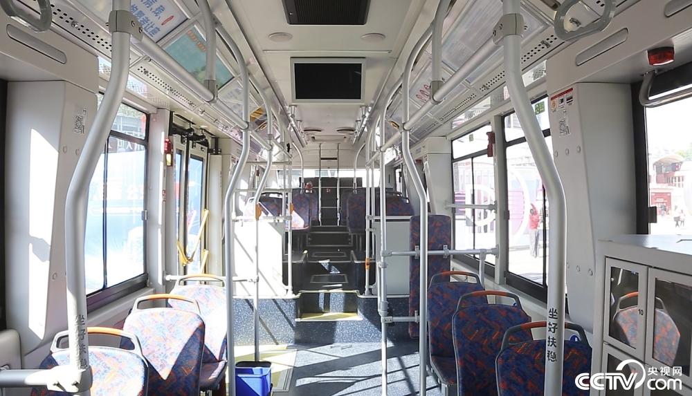 Guangzhou lança sistema de desinfeção por atomização para prevenção de epidemias de ônibus