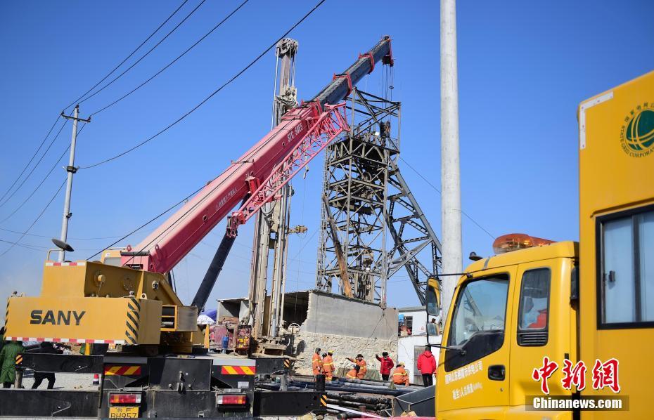 Mineiro preso entra em coma no leste da China