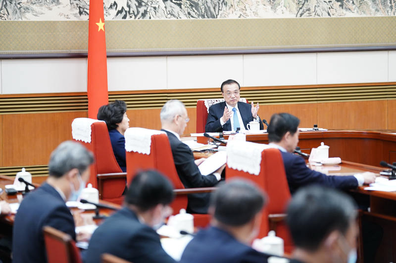 Gabinete chinês discute projetos do relatório de trabalho do governo e do 14º Plano Quinquenal