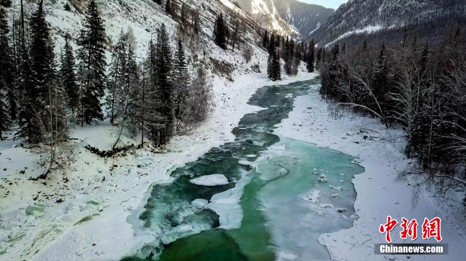 Galeria：paisagem invernal da área cênica de Kanas em Xinjiang