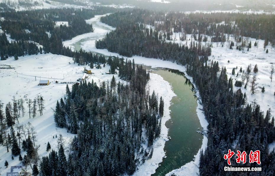 Galeria：paisagem invernal da área cênica de Kanas em Xinjiang