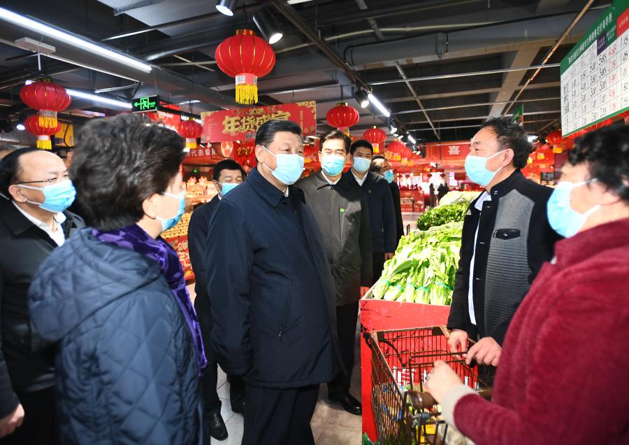 Xi visita supermercado e condomínio residencial em Guiyang