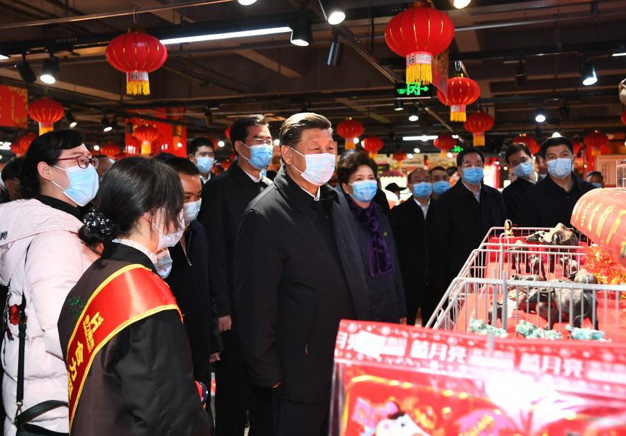 Xi visita supermercado e condomínio residencial em Guiyang