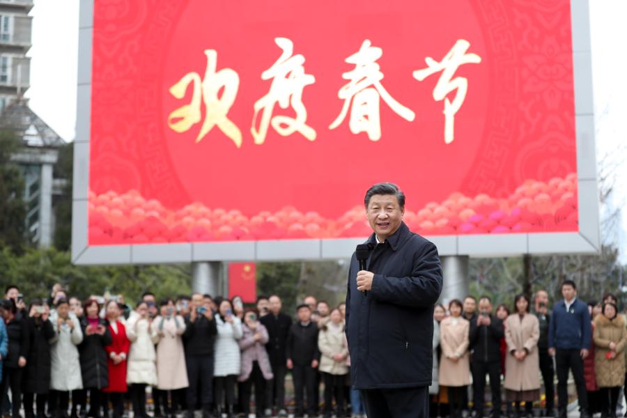 Xi visita supermercado e condomínio residencial em Guiyang