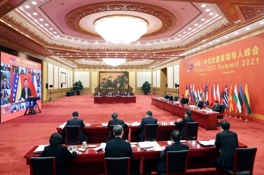 Xi pede a criação de um novo plano de cooperação China-CEEC