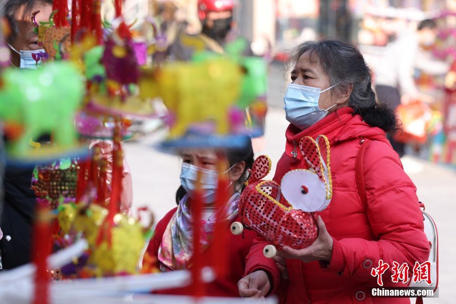 Várias partes da China celebram o Festival das Lanternas