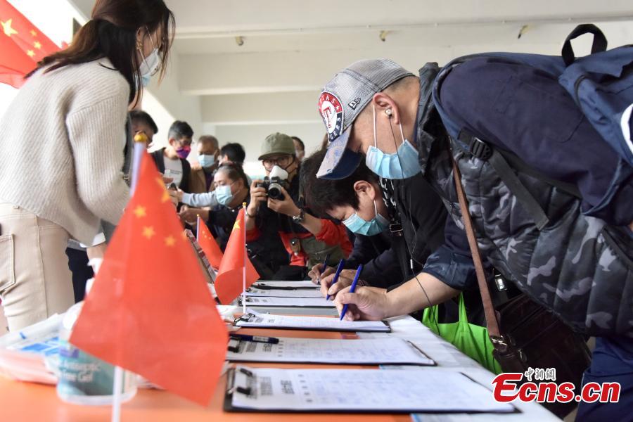 Cidadãos de Hong Kong expressam apoio ao aprimoramento do sistema eleitoral da RAEHK 