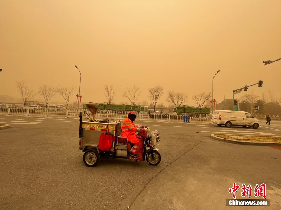 Tempestade de areia atinge Beijing